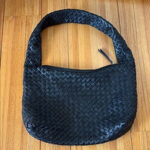 NWOT Italian handwoven leather handbag